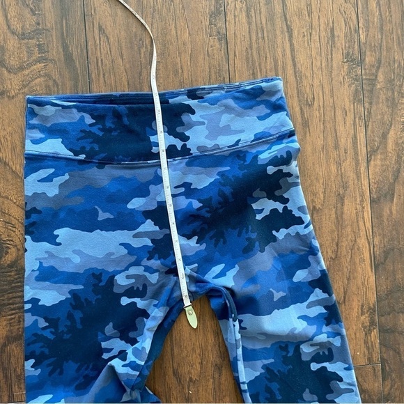 J. Crew Blue Camo Capri Leggings - Picture 7 of 8